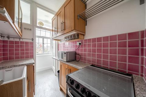 2 bedroom flat for sale, Abbey Road, St Johns Wood