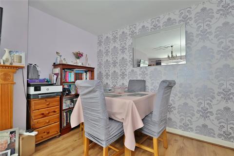 2 bedroom maisonette for sale, Hermitage Woods Crescent, Woking, Surrey, GU21