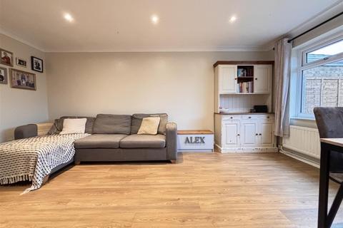9 Acorn Close, Ipswich, IP2 9XG