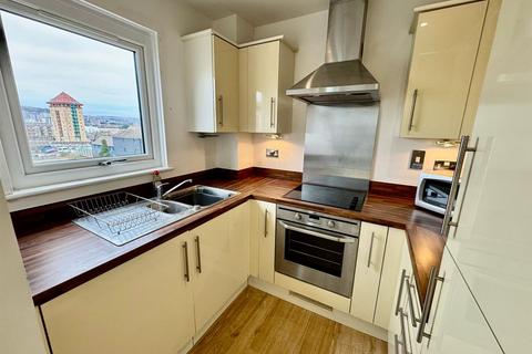 1 bedroom apartment for sale, Marina Villas Trawler Road, Marina, Swansea