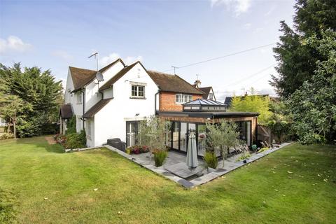 4 bedroom detached house for sale, London Road, Westerham, Kent, TN16