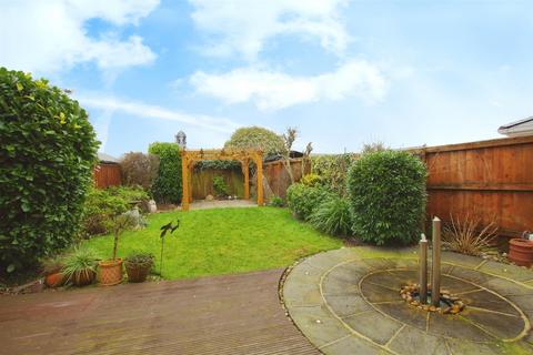 4 bedroom detached house for sale, Copse Avenue, Swindon SN1