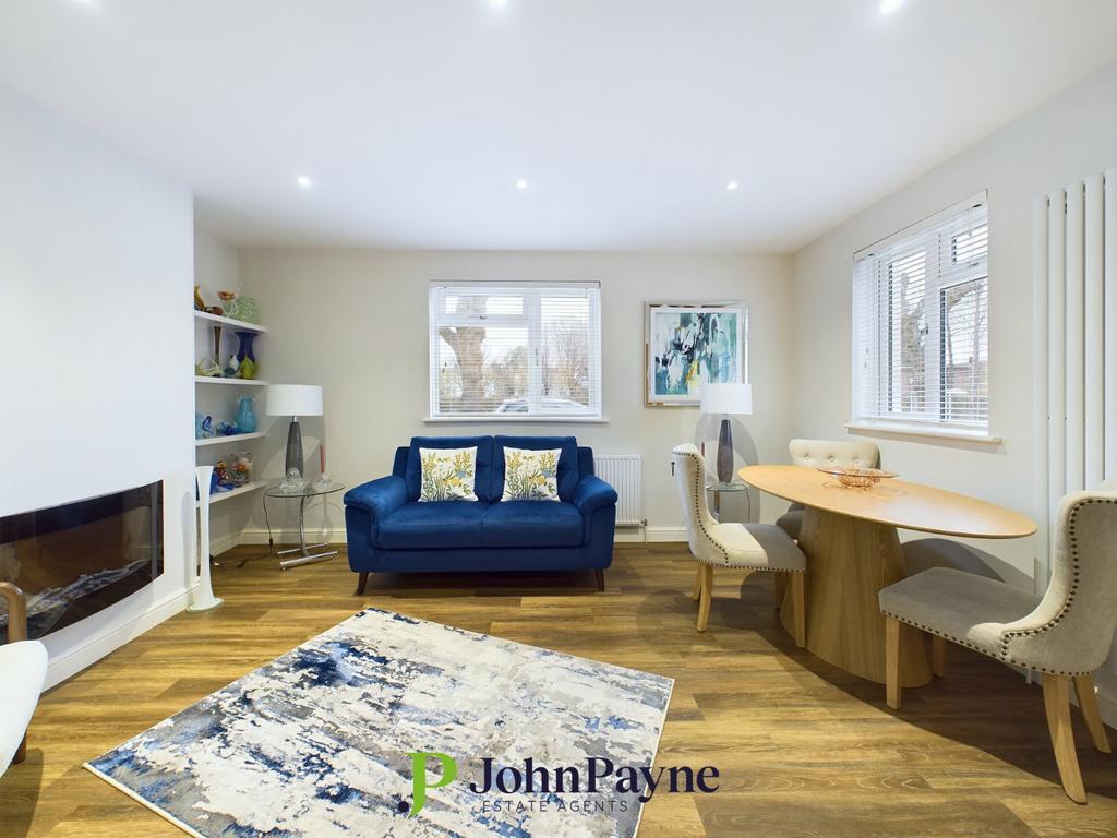 Living/Dining Area