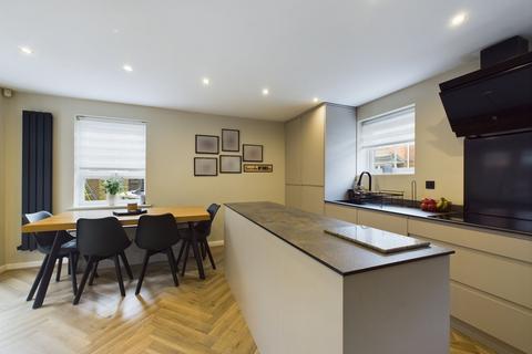 5 Cotton Close, Tyldesley, Manchester, M29 8FB