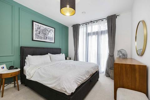 3 bedroom flat for sale, Kilburn Park Road, London NW6