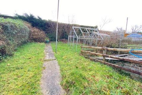 undefined, Ger y Nant, Carmarthen