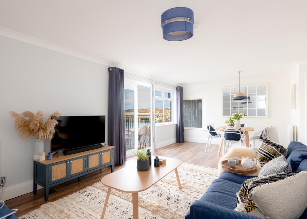 67aa1bea63096 Strand House-18