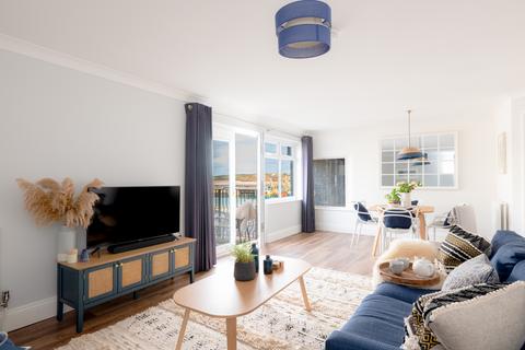 undefined, 1 & 2 Strand House