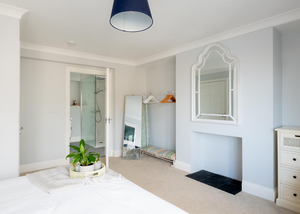 67ac9b8751dac Strand House-10
