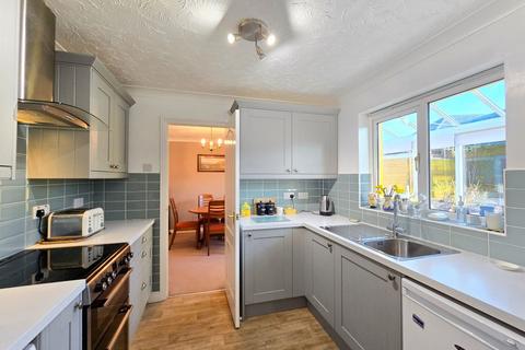 12 Baldwin Drive, Okehampton, EX20 1UH