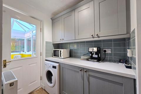 12 Baldwin Drive, Okehampton, EX20 1UH