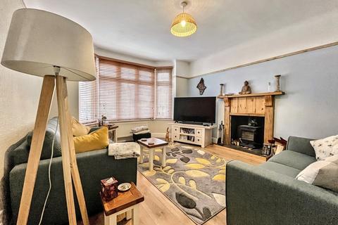 52 Ashford Road, Bournemouth, BH6 5QD