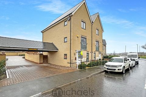 4 bedroom townhouse for sale, Laurence Byrne Avenue, Stanway, Colchester, CO3