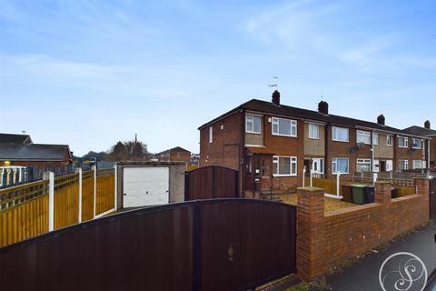 3 bedroom end of terrace house for sale, Osmondthorpe Lane, Leeds