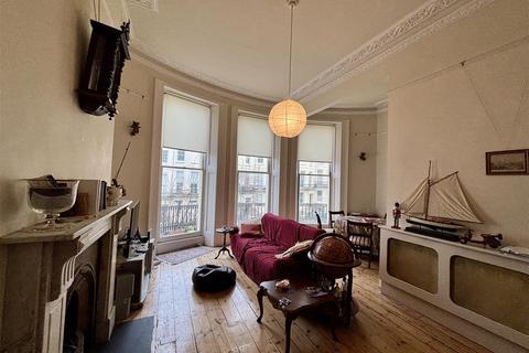 2 bedroom apartment to rent, Brunswick Place, Hove