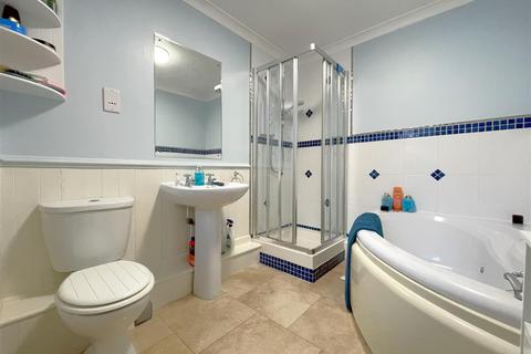 14 Ferris Way, Polruan, Fowey, PL23 1QL