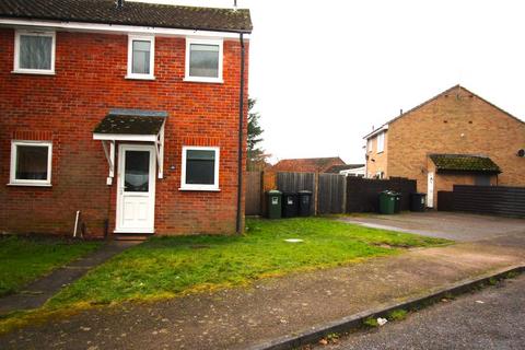 2 bedroom end of terrace house to rent, Eckersley Drive, Fakenham, NR21