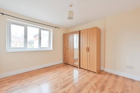 7 Tregaron Gardens, New Malden, KT3 3AF