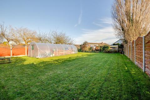 5 bedroom detached bungalow for sale, Croeshowell Lane, Wrexham LL12