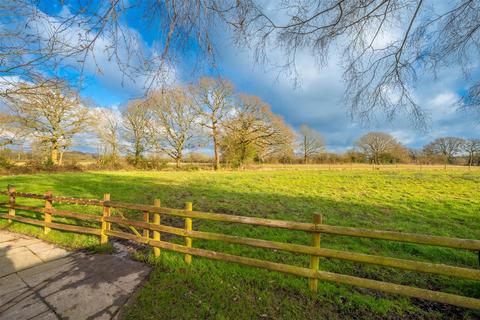 4 bedroom detached house for sale, Shutt Lane, Earlswood B94