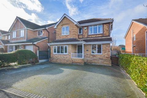 4 bedroom detached house for sale, Windsor Close, Normanton WF6