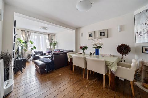 3 bedroom terraced house for sale, Devon Road, Hersham, Walton-On-Thames, KT12