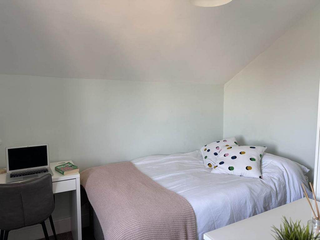 Room 6