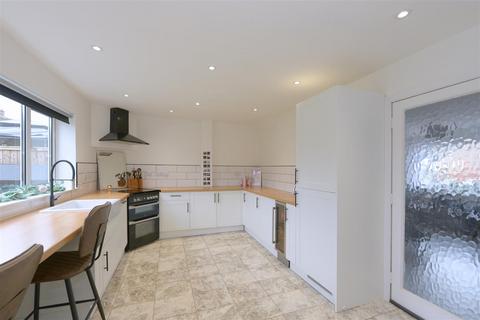 54 Ashfields Road, Shrewsbury, SY1 3SD