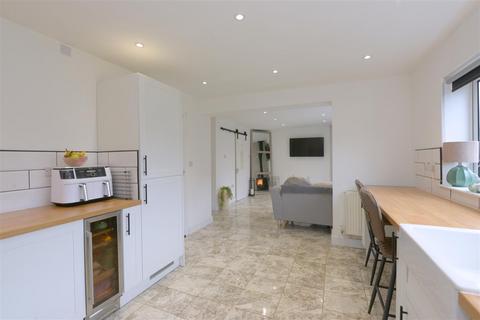 54 Ashfields Road, Shrewsbury, SY1 3SD