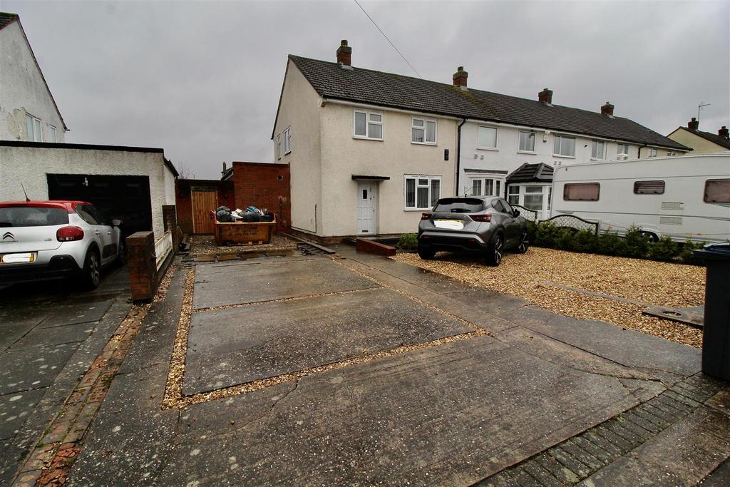 Front Garden/Driveway