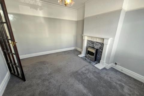 3 bedroom terraced house to rent, Dalmally Road, Croydon, Surrey, CR0 6LY