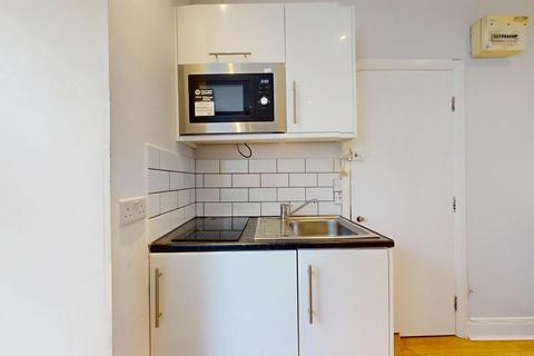 1 bedroom flat to rent, Stanwick Road, London W14