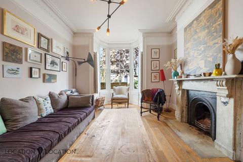 59 Walford Road, London, N16 8EF