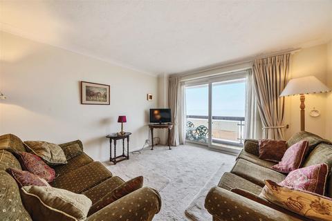 2 bedroom apartment for sale, The Esplanade, Bognor Regis