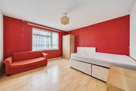 1 bedroom block of apartments for sale, Woking,  Surrey,  GU21