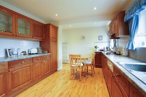 Bramble Cottage Bearley Road, Snitterfield, Stratford-upon-avon, CV37 0JH