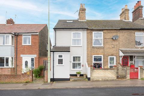 3 bedroom end of terrace house for sale, Morton Road, Lowestoft