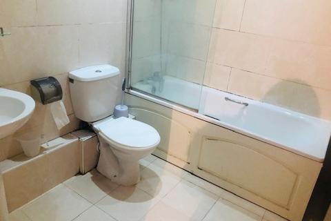 2 bedroom flat to rent, Punam Apartments, Northwood HA6