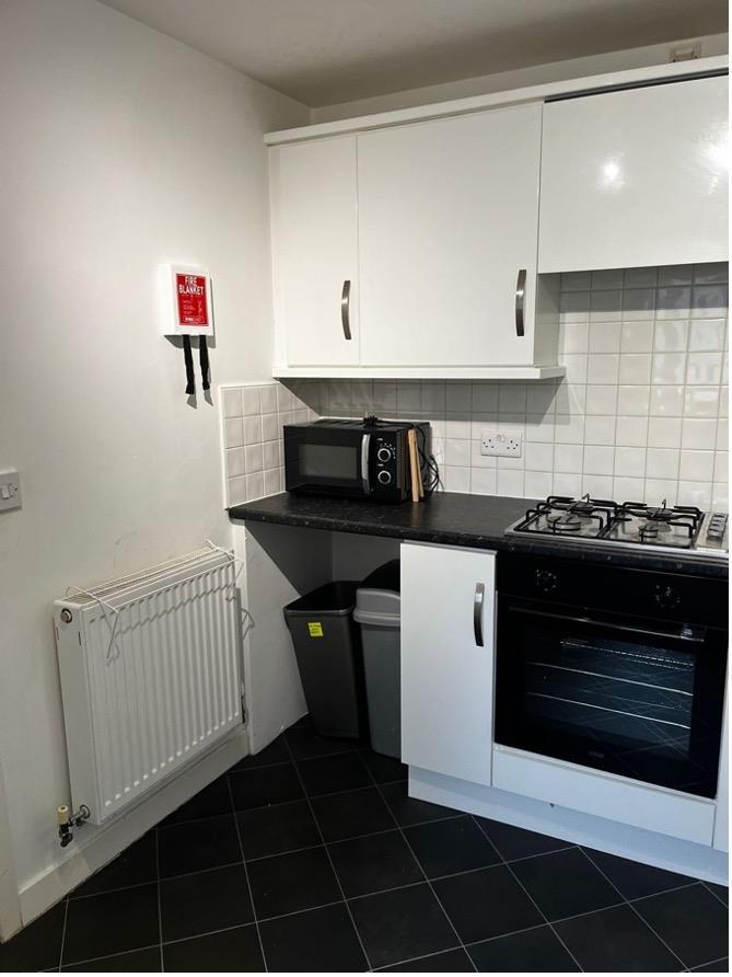 Kitchen1.jpg