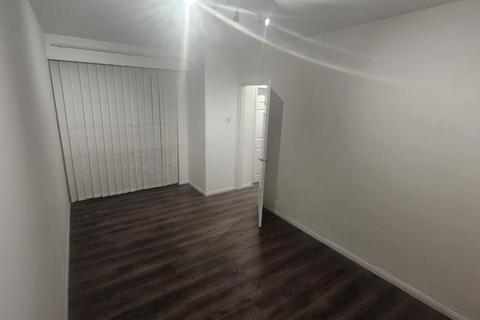 undefined, Kingsbridge Avenue, Hyde, SK14 3HN
