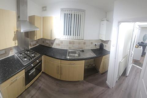 undefined, Kingsbridge Avenue, Hyde, SK14 3HN