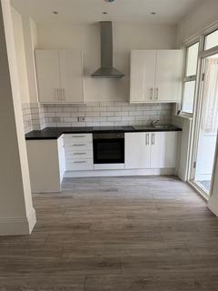 3 bedroom terraced house to rent, Boundary Road, Tottenham, London