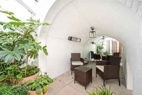 1 Sussex Street, London, SW1V 4RZ