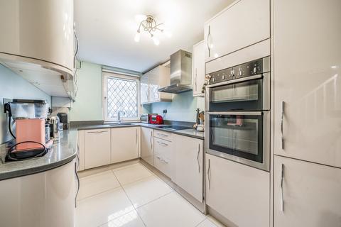 3 bedroom duplex for sale, Pilot Close, Deptford