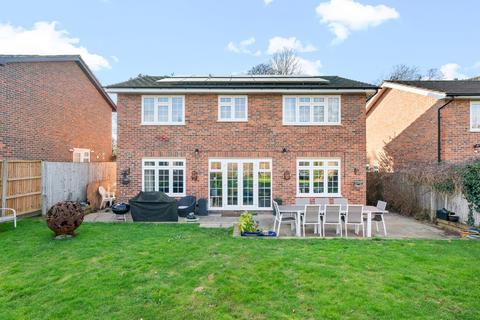 4 bedroom detached house for sale, Grafton Close, Worcester Park, KT4