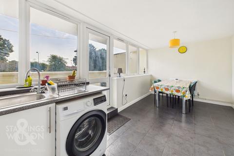 3 bedroom flat for sale, Suffolk Square, Norwich