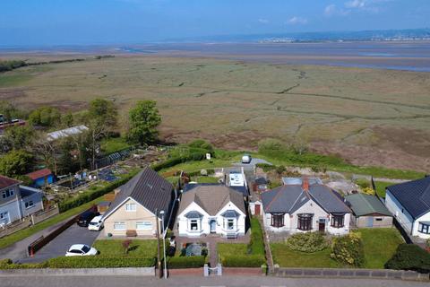 2 bedroom bungalow for sale, Crofty, Swansea, City And County of Swansea.