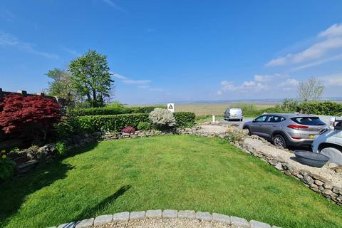 2 bedroom bungalow for sale, Crofty, Swansea, City And County of Swansea.