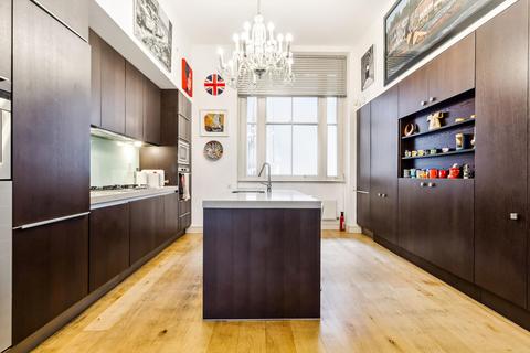 3 bedroom flat to rent, Queen's Gate Gardens, South Kensington, London, SW7