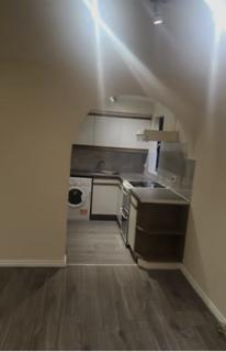 Studio to rent, Waterside Close, Barking, Essex, IG11